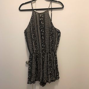 American Eagle black & white cut out back Romper- Medium